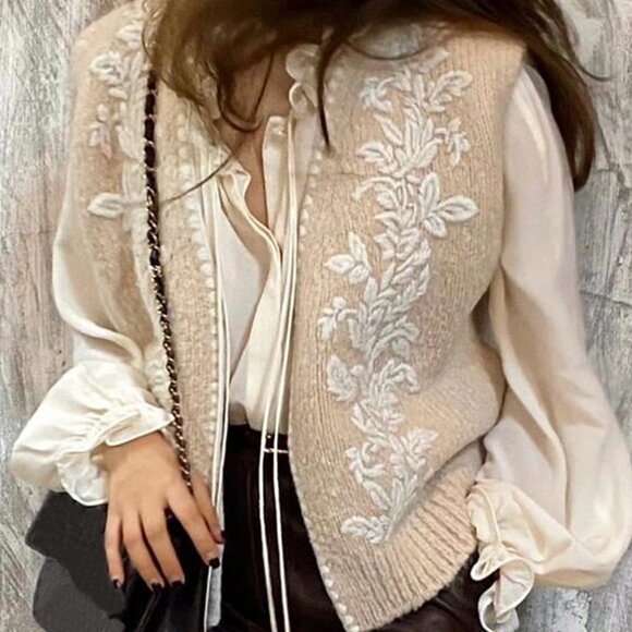 Khaki Casual Women's Handmade Embroidered Floral Pattern Knitted Vest - Picture 5 of 5